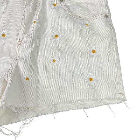 Vintage High Rise White Denim Jean Shorts Embroidered Daises 90s Womens 13 - Picture 3 of 5